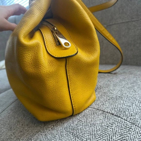 Michael Kors Bright Yellow Shoulder Bag - Picture 4 of 11
